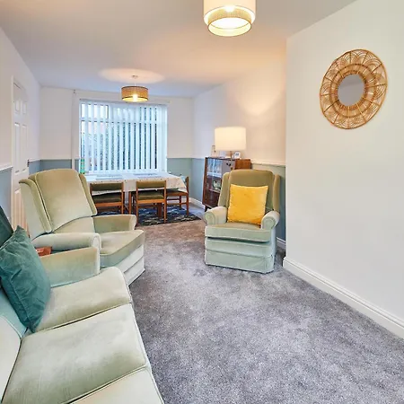 Host & - St Mark's Close Holiday home *
