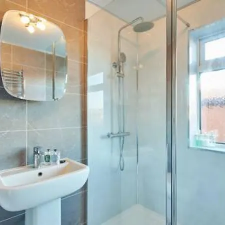 Host & - St Mark's Close Holiday home *
