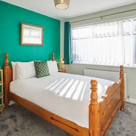 Host & - St Mark's Close Marske-by-the-Sea