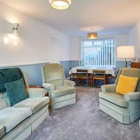 Host & - St Mark's Close Holiday home *